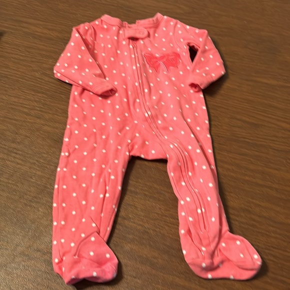 Set of 2 long sleeve sleepers. Koala Baby and Falls Creek Baby Brands - Picture 2 of 10